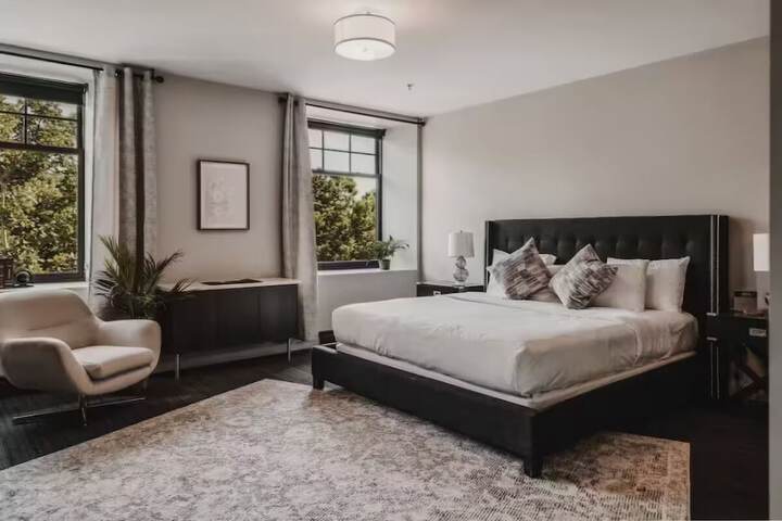 Room 95 of 110