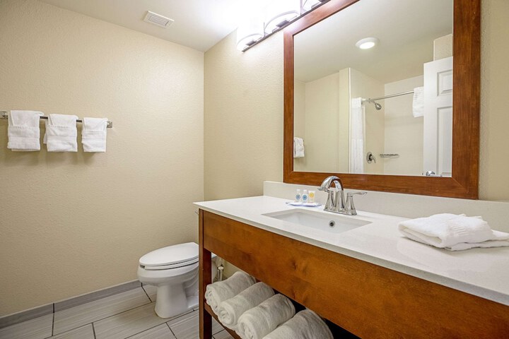 Room 20 of 39