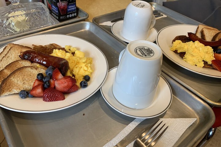 Breakfast/Coffee Service 25 of 31
