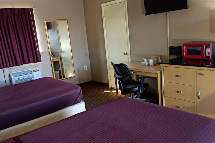 Room 25 of 27