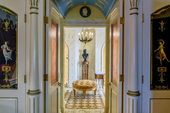 Room 15 of 120