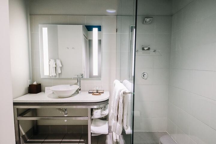 Room 52 of 112