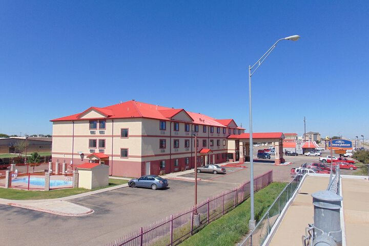 Hotel 1 of 48