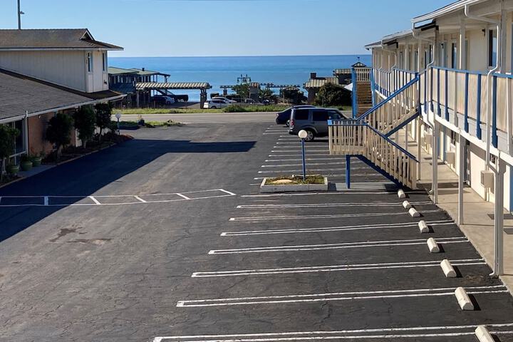Coast Riders Inn