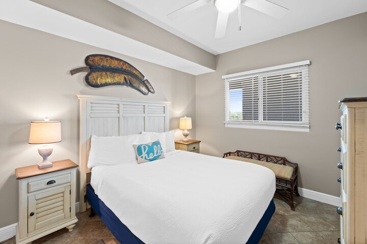 Room 210 of 284
