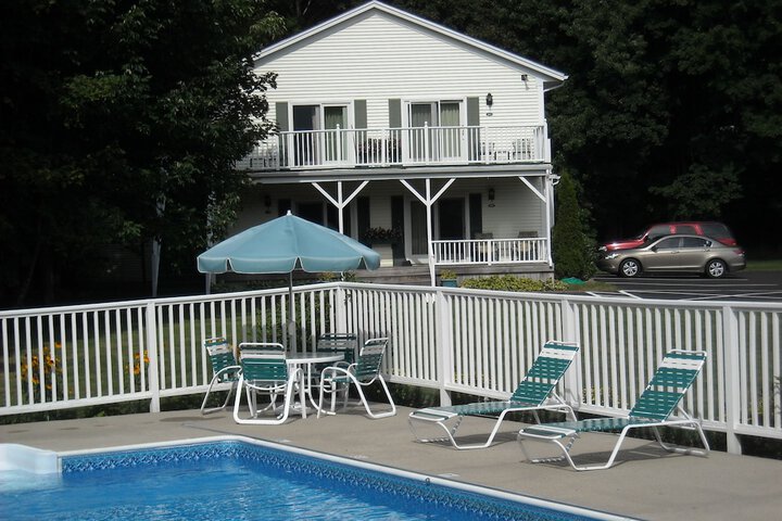 Pool 8 of 27