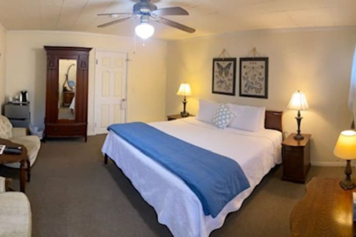 Room 18 of 35