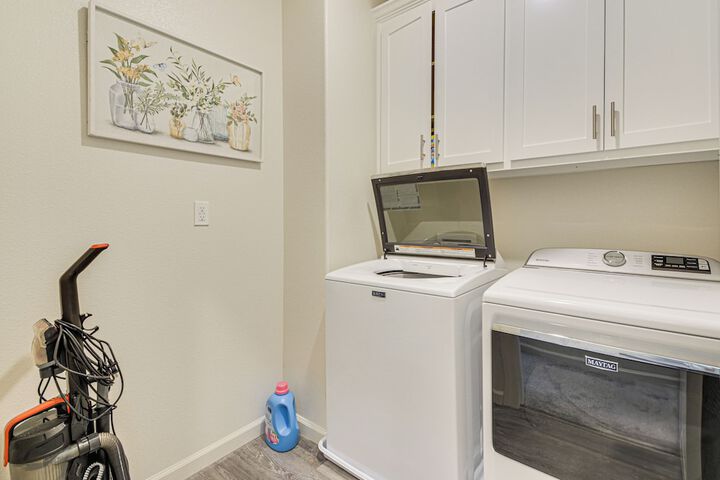 Chowchilla Home w / Private Patio!