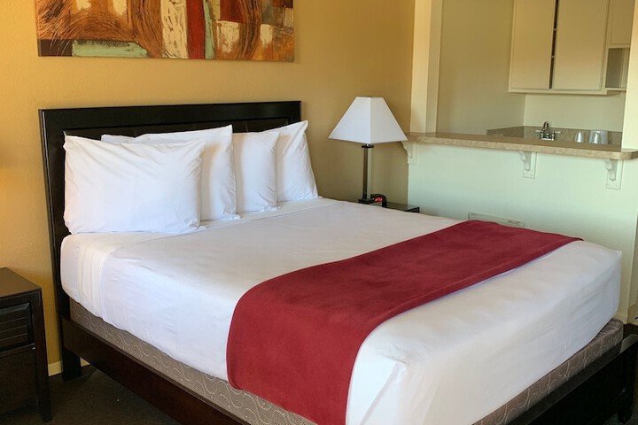 Room 28 of 40