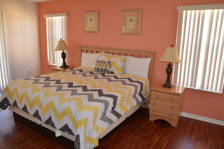 Room 8 of 13