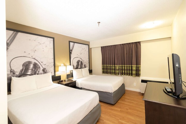 Super 8 by Wyndham Prince George