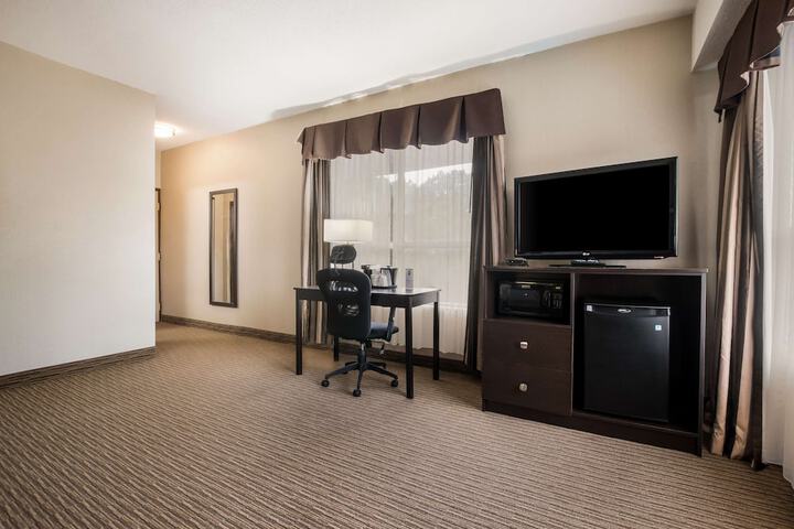 Room 27 of 45