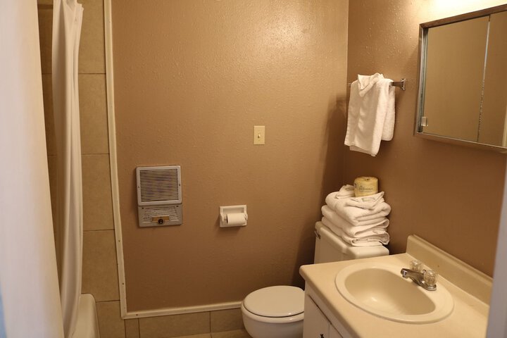 Room 14 of 26