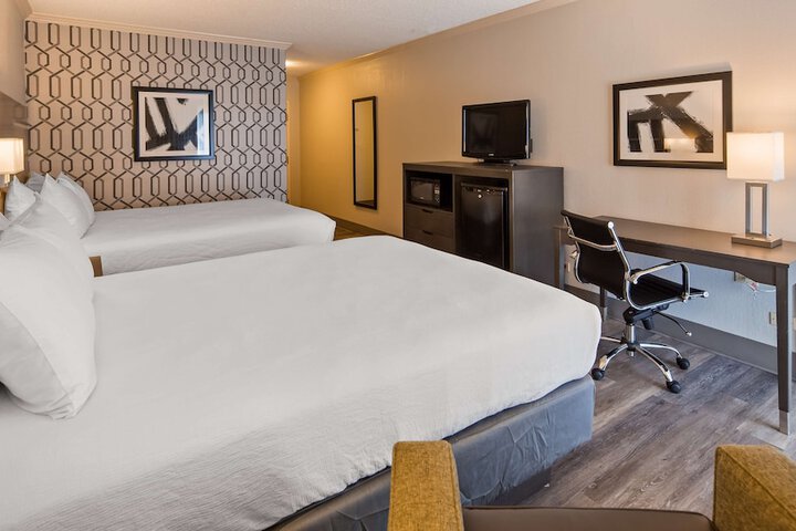 Best Western Plus Morristown Conference Center Hotel