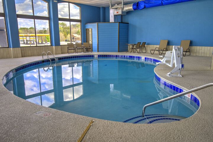 Pool 6 of 35