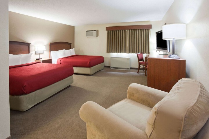 Room 17 of 49