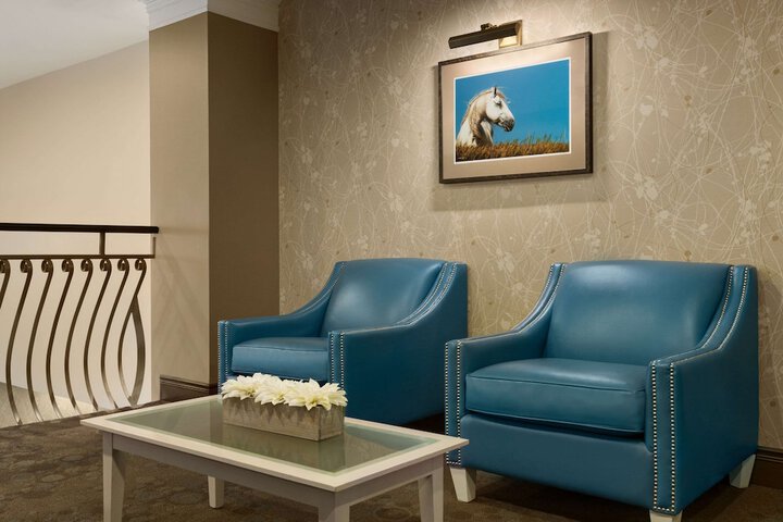 Business Center 27 of 28