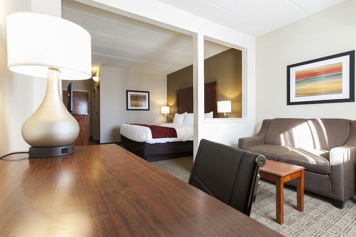 Room 33 of 61