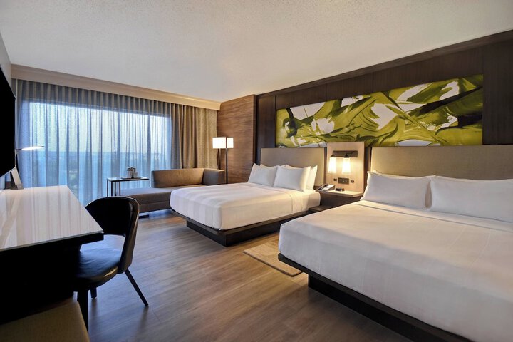 Room 48 of 103