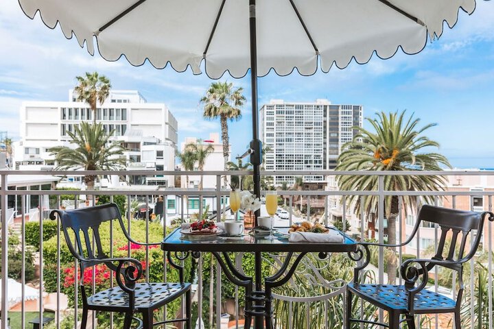 La Valencia Hotel