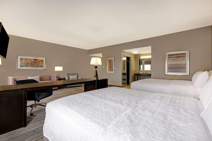 Room 12 of 46