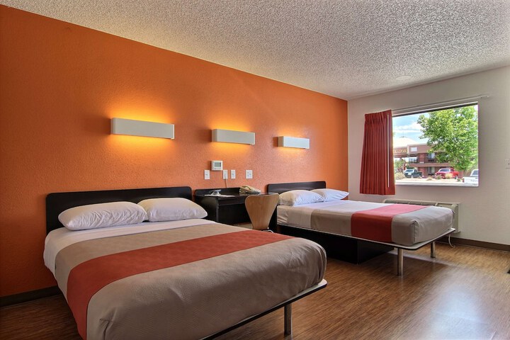 Room 20 of 29