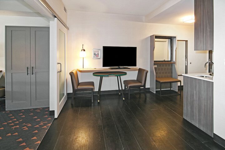 Room 89 of 155