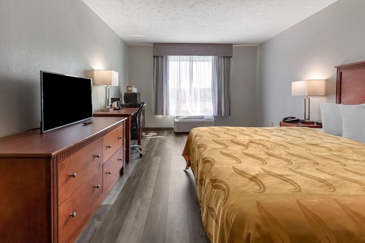Room 20 of 38