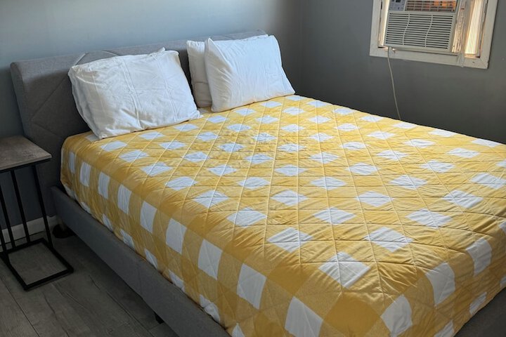 Room 2 of 9