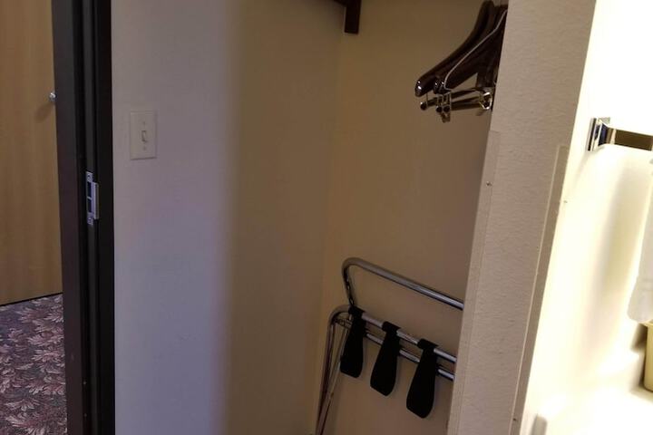 Room 156 of 232