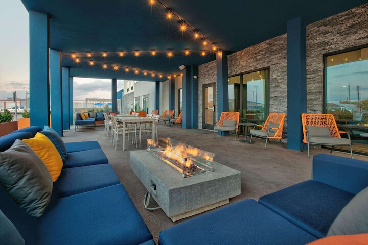 Terrace/Patio 28 of 29