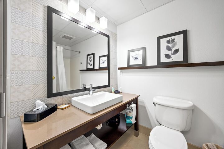 Independence Stay Hotel & Suites