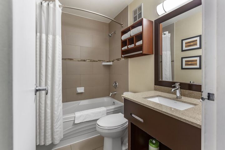 Room 16 of 24