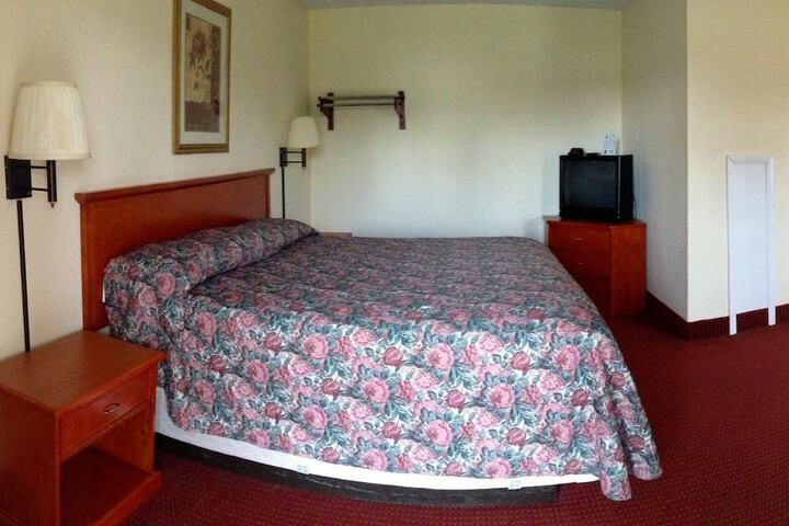 Room 19 of 25