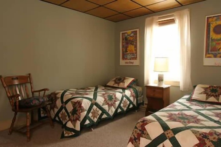 Room 13 of 40