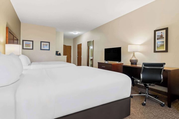 Comfort Inn Hebron-Lowell Area