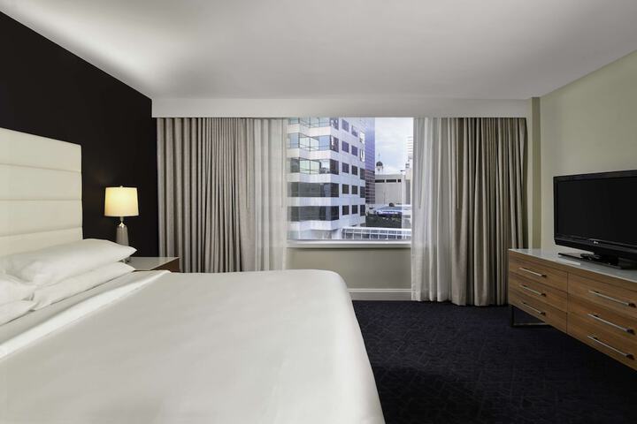 Hotel Tampa Riverwalk