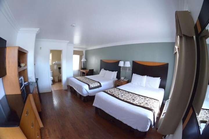 Room 48 of 65