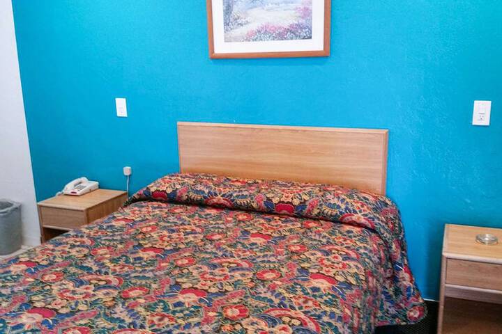 Room 30 of 36