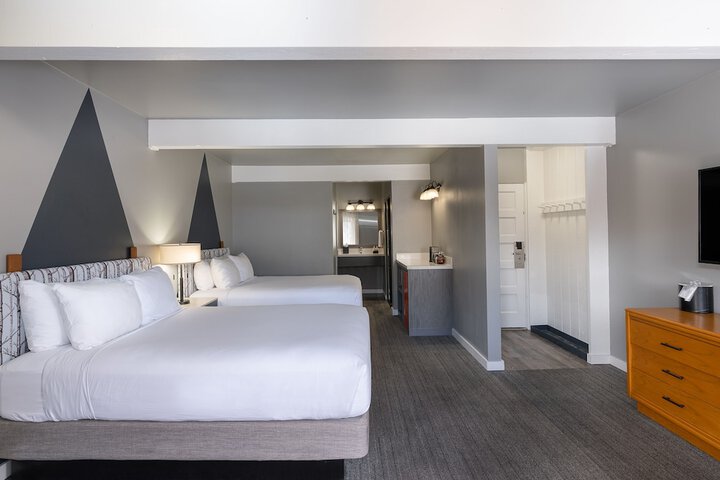 Room 8 of 31