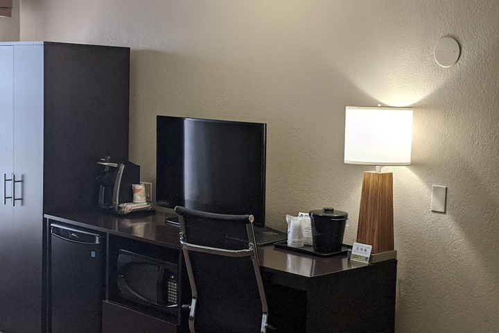 Room 11 of 39