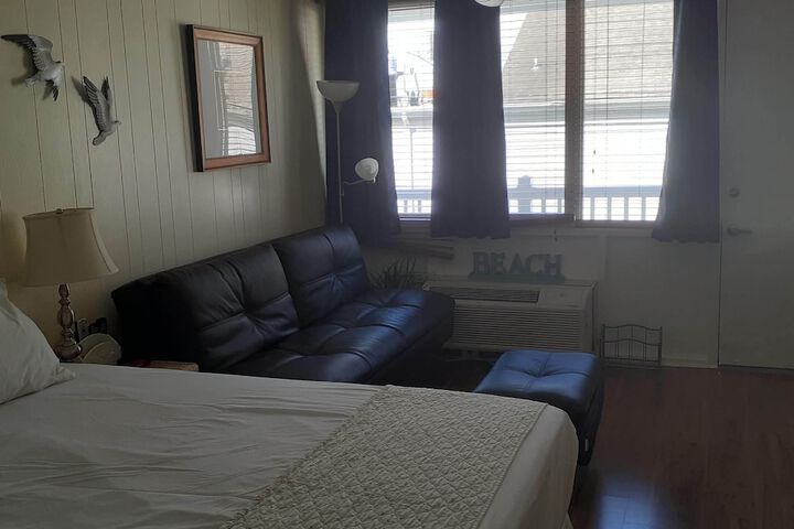 Room 26 of 39