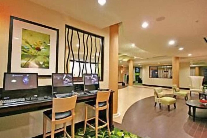 Business Center 46 of 48