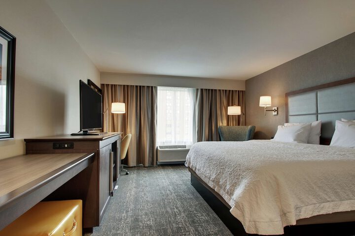Room 27 of 45
