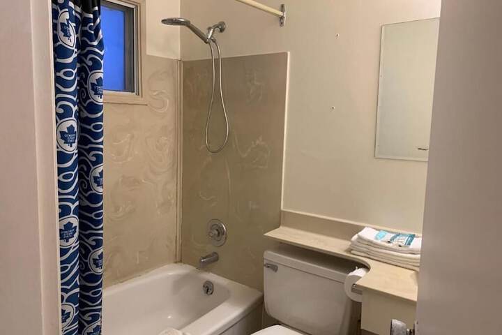 Room 63 of 99