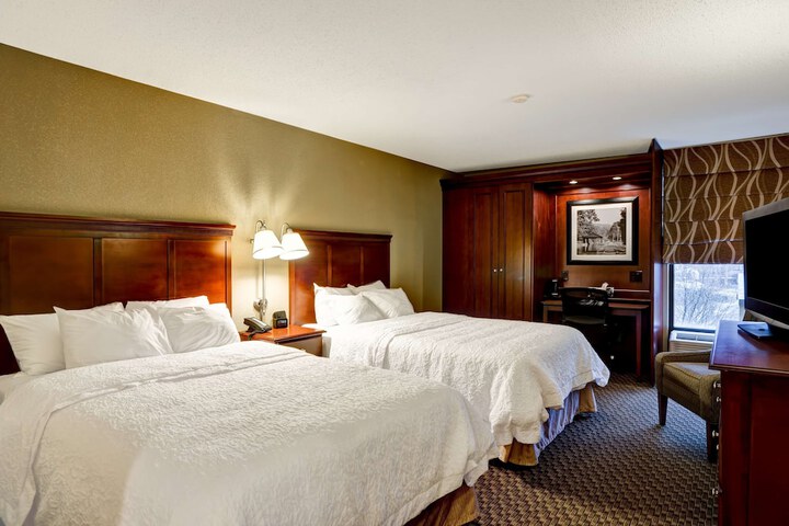 Room 26 of 40