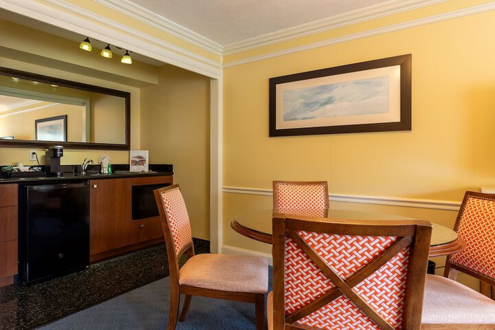 Room 80 of 164