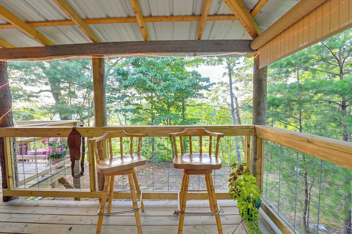 Cozy Beattyville Cabin w / Fire Pit