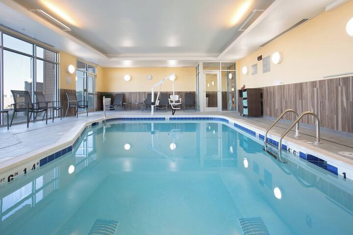Fairfield Inn & Suites by Marriott Burlington