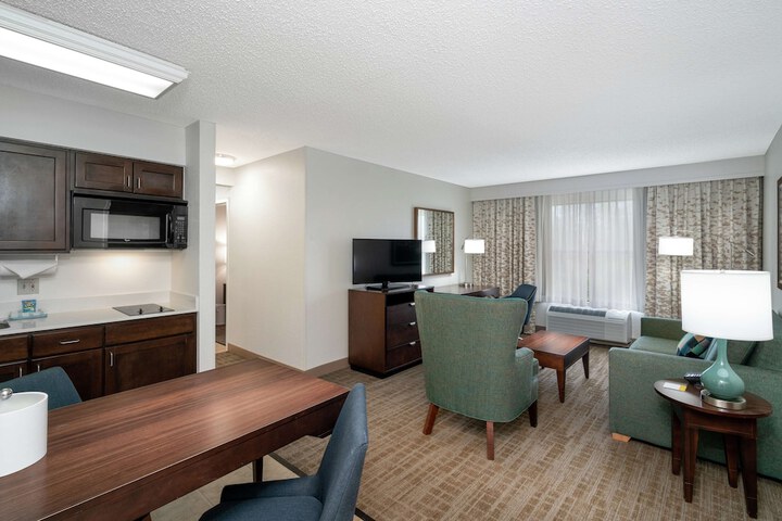 Room 16 of 34